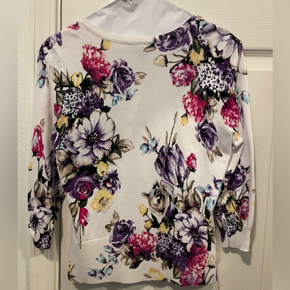 Cardigan - Picture 2 of 3